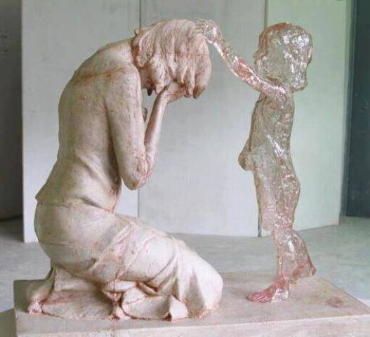 http://istologio.org/wp-content/uploads/2013/06/marcin-hudacek-unborn-child.jpg